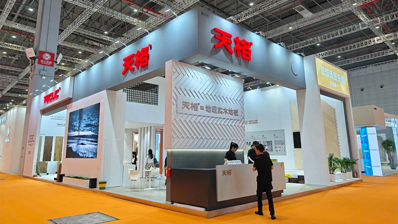 重磅開幕：天格地暖實木地板聯(lián)袂TECLIC參加第26屆地材展