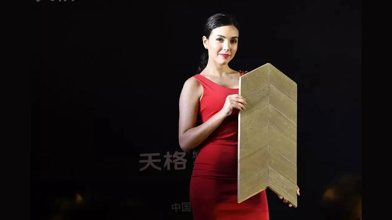 天格地板榮登行業(yè)年度大數(shù)據(jù)榜三冠王